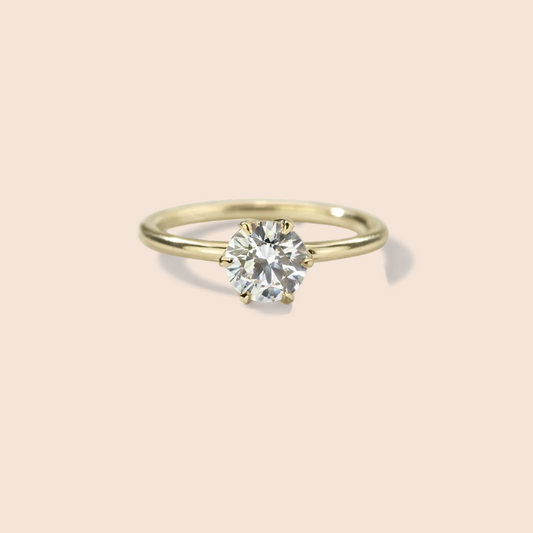 18K Yellow Gold Chispa Round Engagement Ring